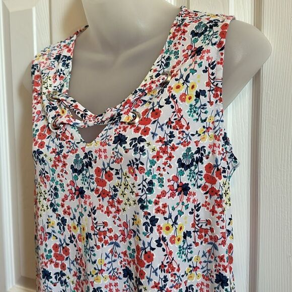 Espresso White floral tank sleeveless top Easter spring Summer Small S NWT - Picture 2 of 4